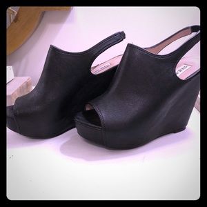 Steve Madden wedges